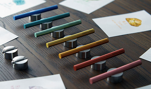 Logo graving in the pens